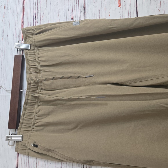 NWT Mens L.L Bean Multisport Pants Size M 34" - Picture 6 of 14